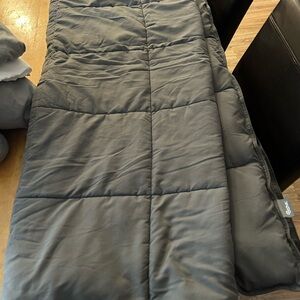 Dorm size Gray Quilted Bedding